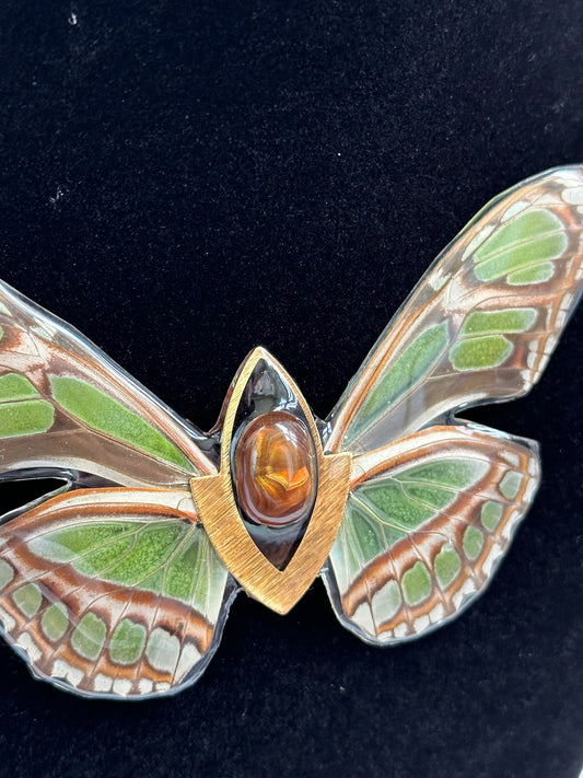 Sovereign Amulet